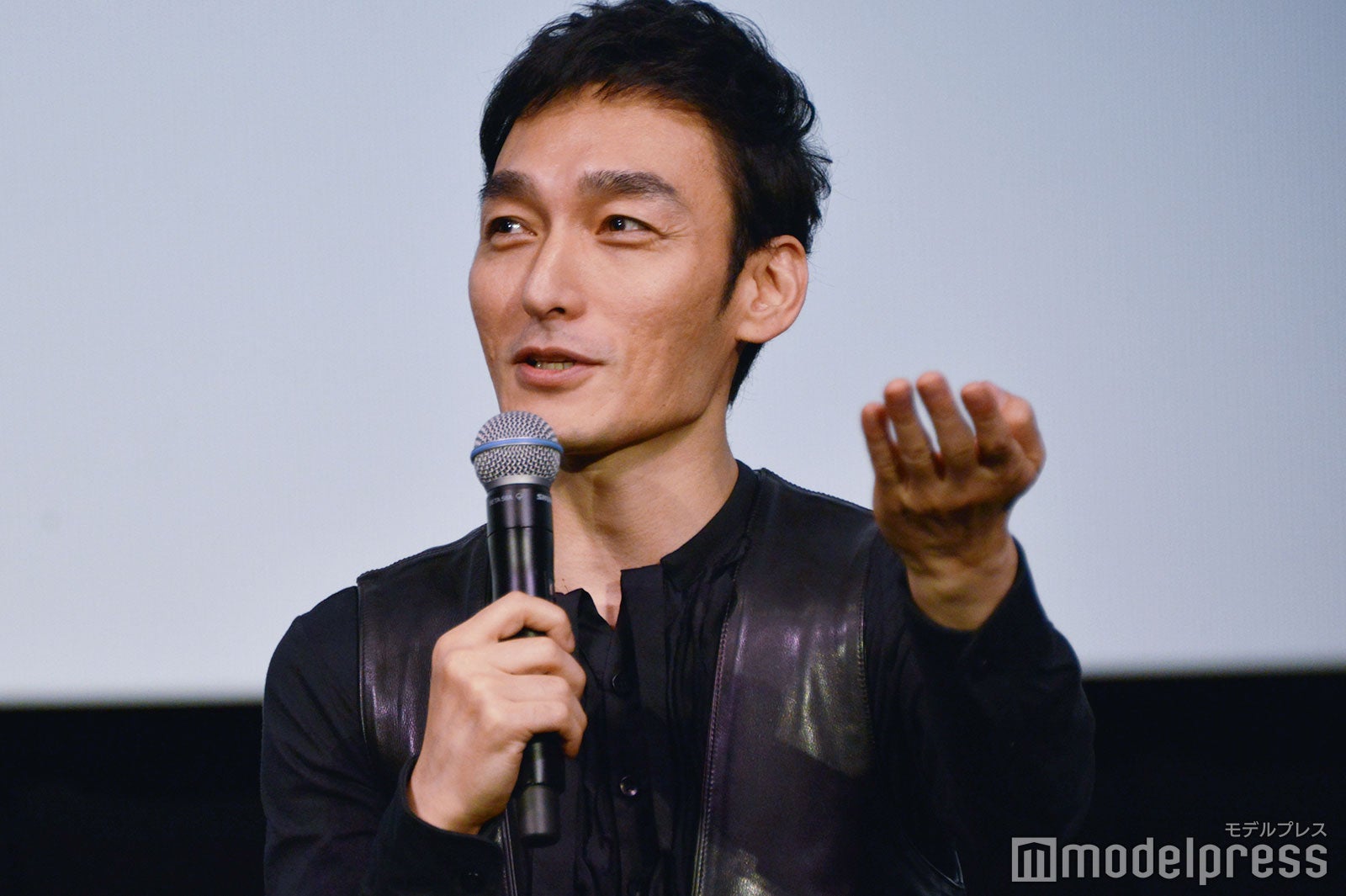 草なぎ剛（C）モデルプレス