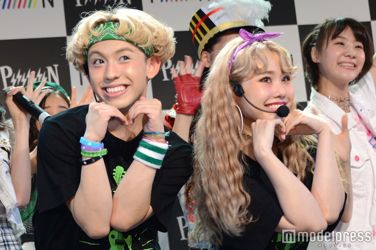 ぺこ＆りゅうちぇる（C）モデルプレス