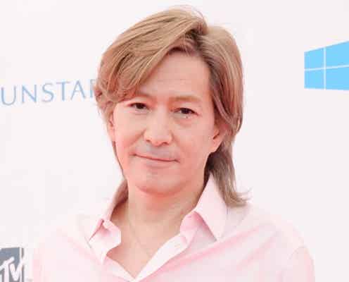 小室哲哉に大歓声、「MTV VMAJ」レッドカーペットで圧倒的オーラ