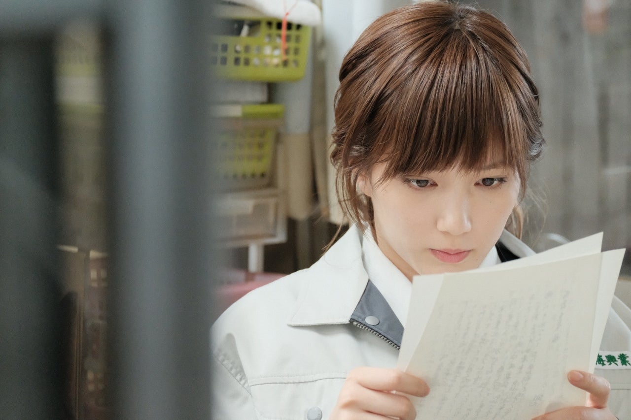 本田翼／「東野圭吾 手紙」より（C）テレビ東京