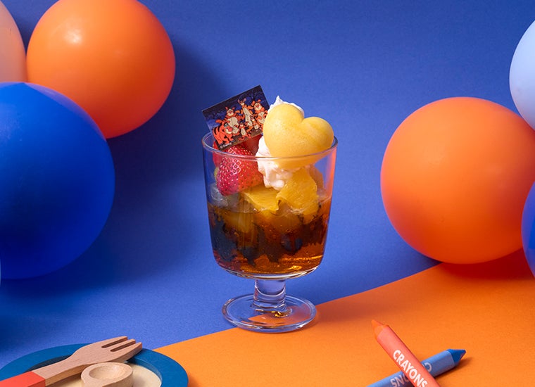 ＜ティガー＞ヨーグルトパフェ税込1,690円（C）Disney．Based on the "Winnie the Pooh" works by A．A．Milne and E.H. Shepard．