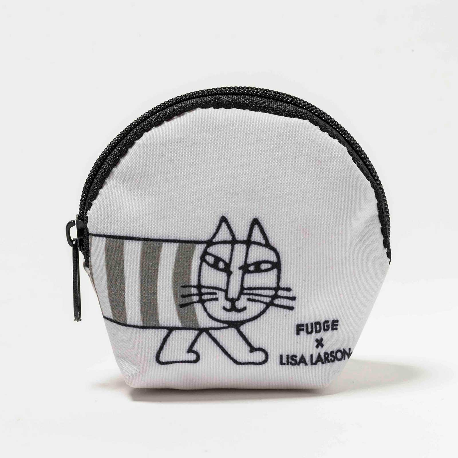 シックな色合いの丸型ポーチ（C）Lisa & Johanna Larson