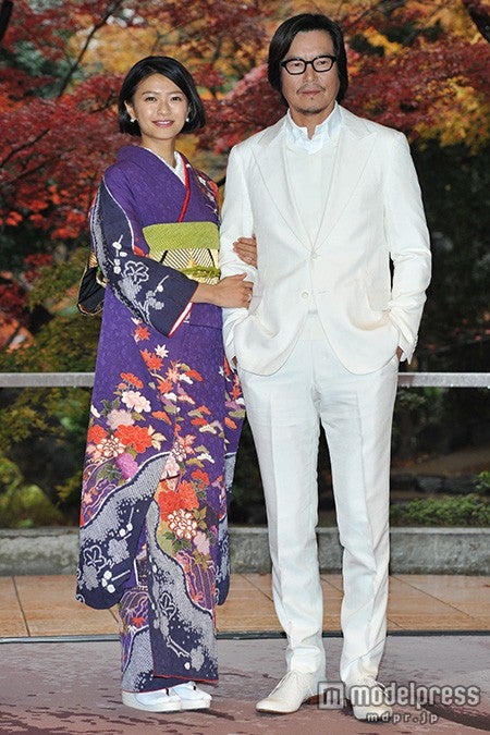 映画「娚の一生」でW主演する（左から）榮倉奈々、豊川悦司