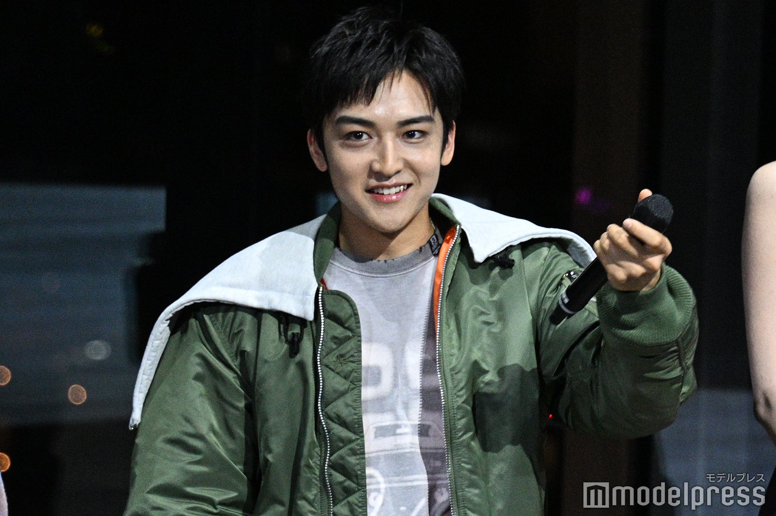 ドラマの感想を観客に聞くKANON（C）モデルプレス