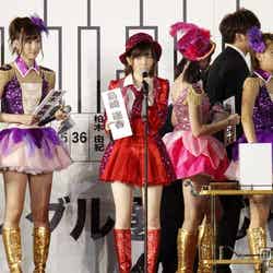 島崎遥香／「AKB48 2013真夏のドームツアー～まだまだ、やらなきゃいけないことがある～」福岡公演1日目より（C）AKS