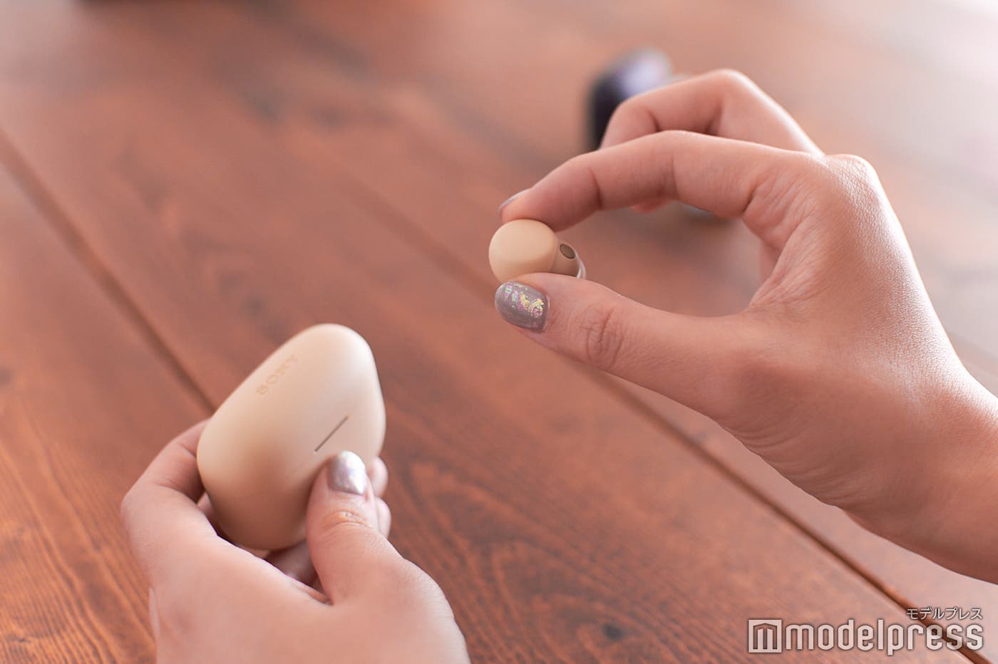 (C)モデルプレス