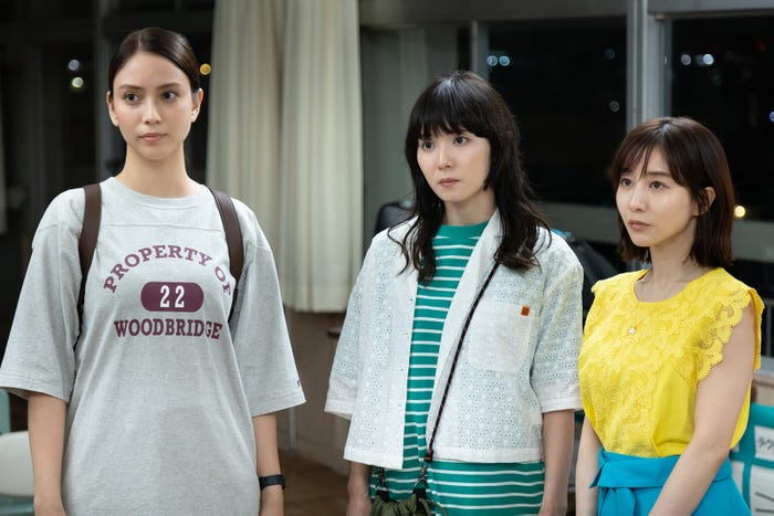 滝沢カレン、松岡茉優、田中みな実「ギークス~警察署の変人たち~」第3話より(C)フジテレビ