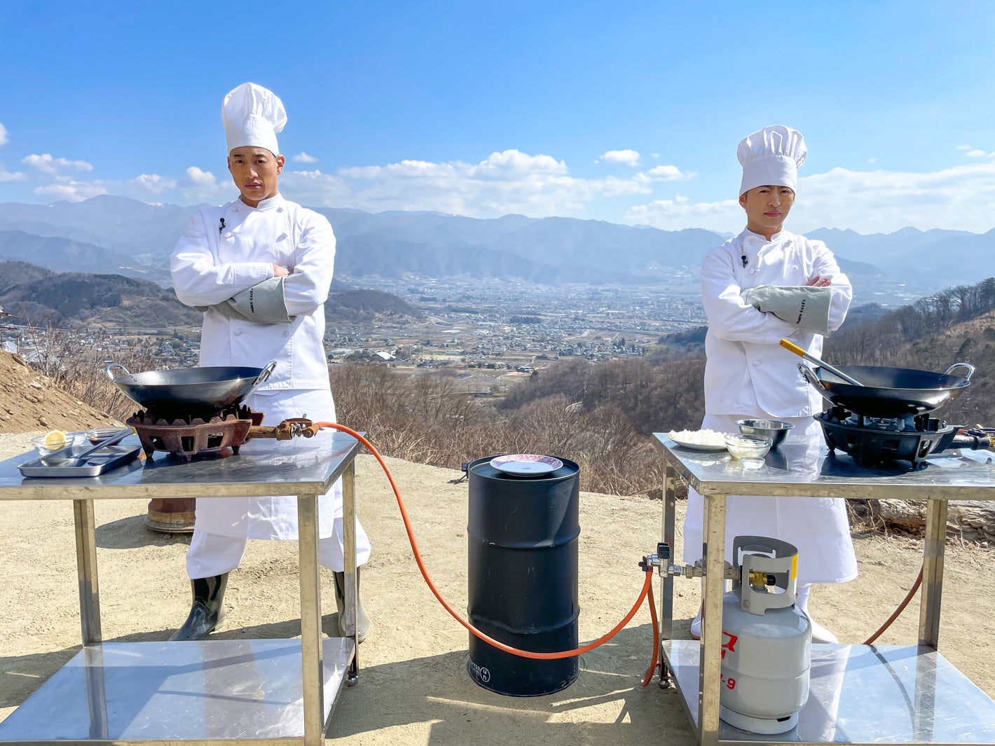 関口メンディー、佐野玲於（C）日本テレビ