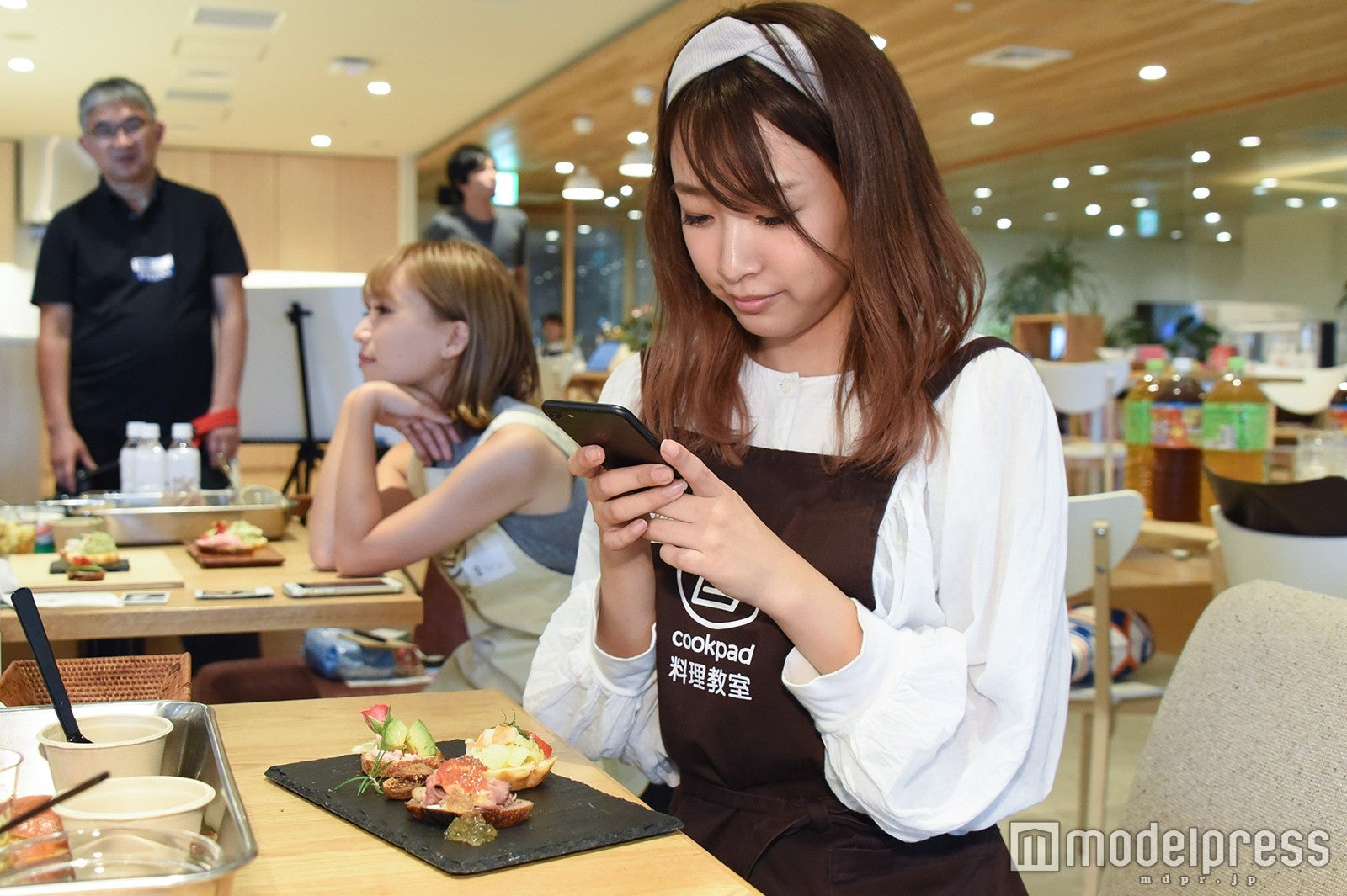 写真を撮影（C）モデルプレス