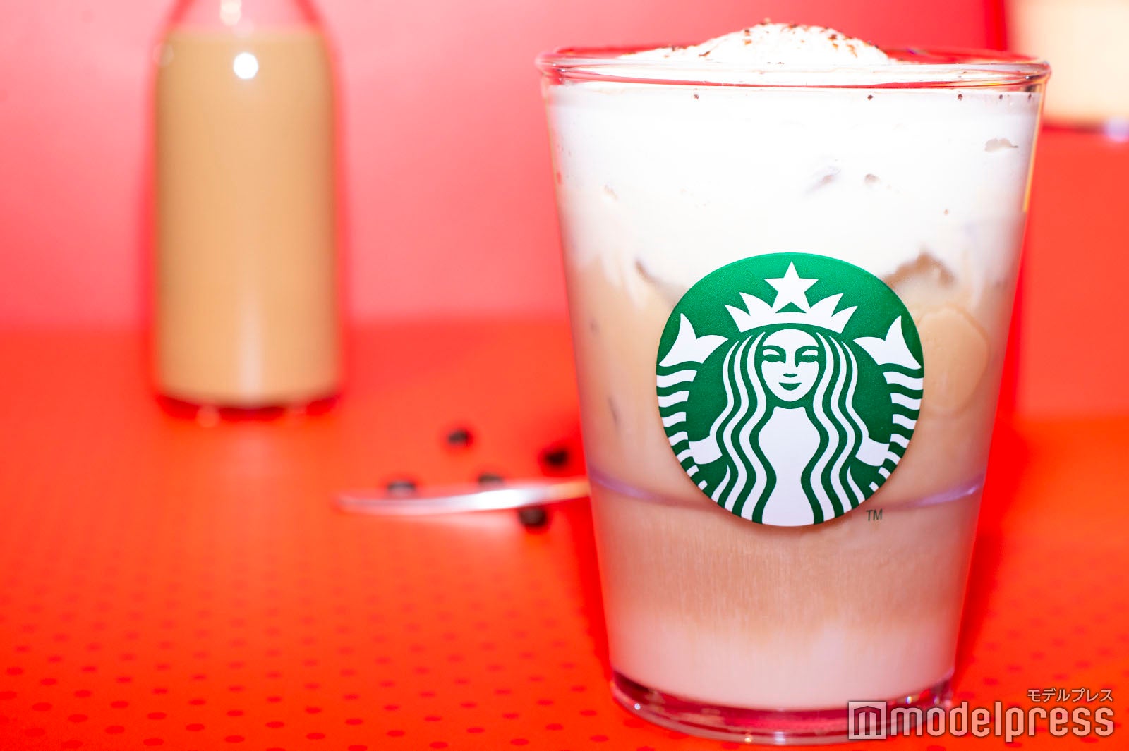 「ふわふわ ムース コーヒー GYU‐NEW」（C）モデルプレス