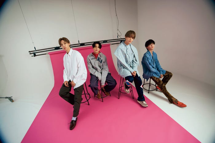 (左から)堀夏喜、八木勇征、中島颯太、佐藤大樹「モデルプレスカウントダウンマガジン vol.6」(東京ニュース通信社/7月31日発売)