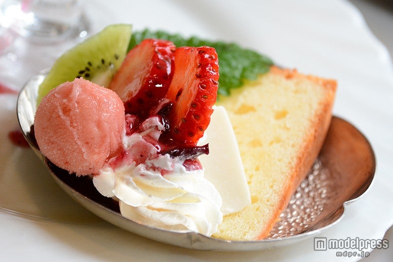 「恋するマウンテン」は自家製パウンドケーキもセット （C）モデルプレス