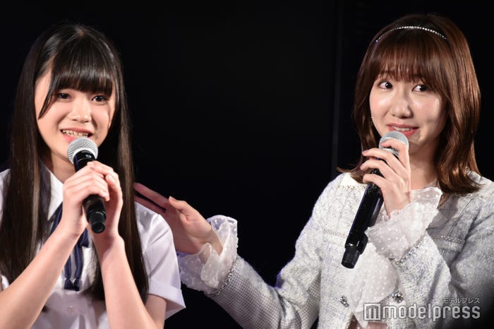最年少14歳の畠山希美と最年長の柏木由紀 (C)モデルプレス
