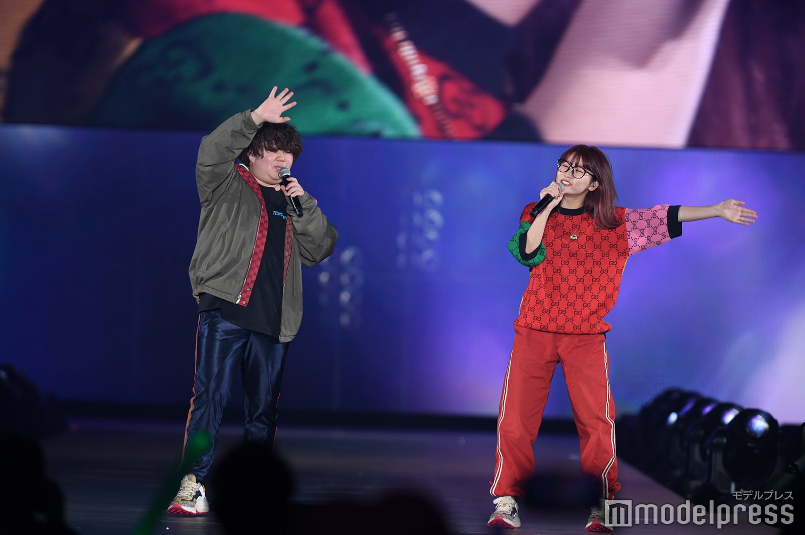 夜のひと笑い（C）モデルプレス