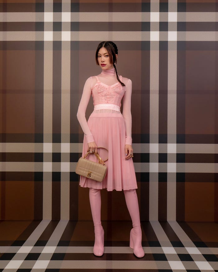 森星(C)Courtesy of Burberry