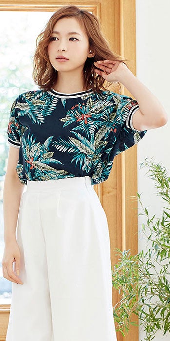 スポーツMIXリゾート柄トップス「Pierrot」1,998円（税込）