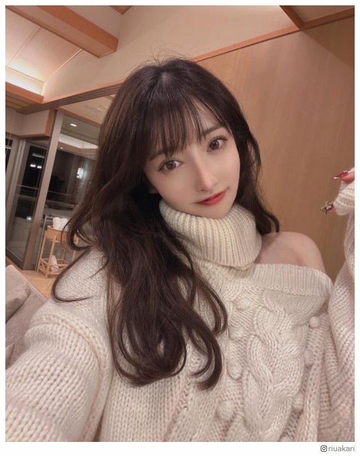 美人YouTuber・Rちゃん、壮絶整形告白「生死を彷徨った」術後の様子明かす