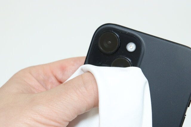 ダイソー　カメラレンズ保護カバー（アイフォーン用、15／15Plus＆14／14Plus、ラインストーンA）　使用前準備