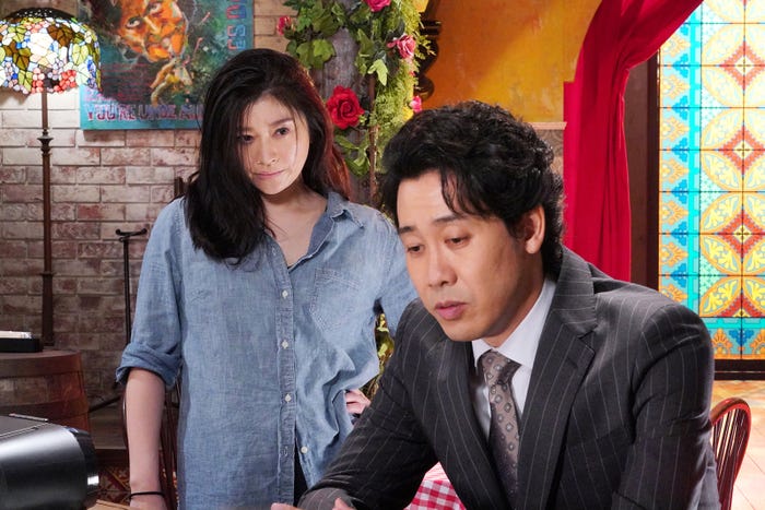 篠原涼子、大泉洋/「ハケンの品格」第6話より(C)日本テレビ