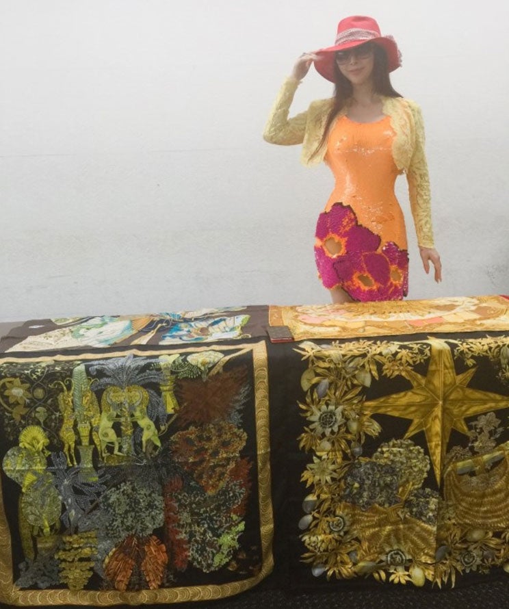 叶姉妹、コミケ準備開始 “予想不可能”な出展にファン騒然「ファビュラスすぎて異世界」