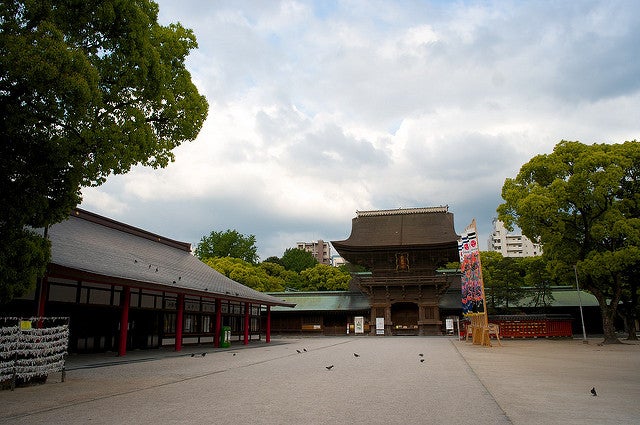 筥崎宮／R0016475 by nyaka31