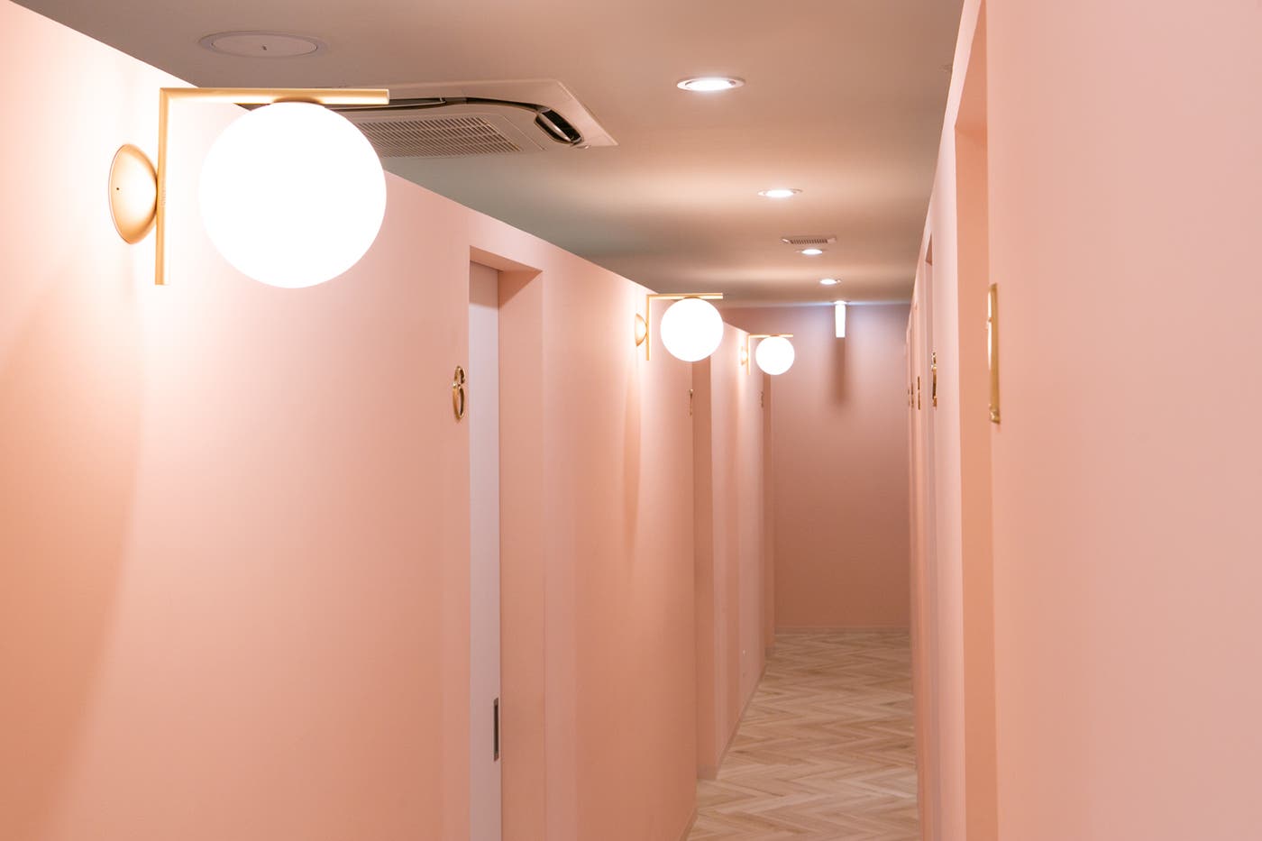 サロン内の様子