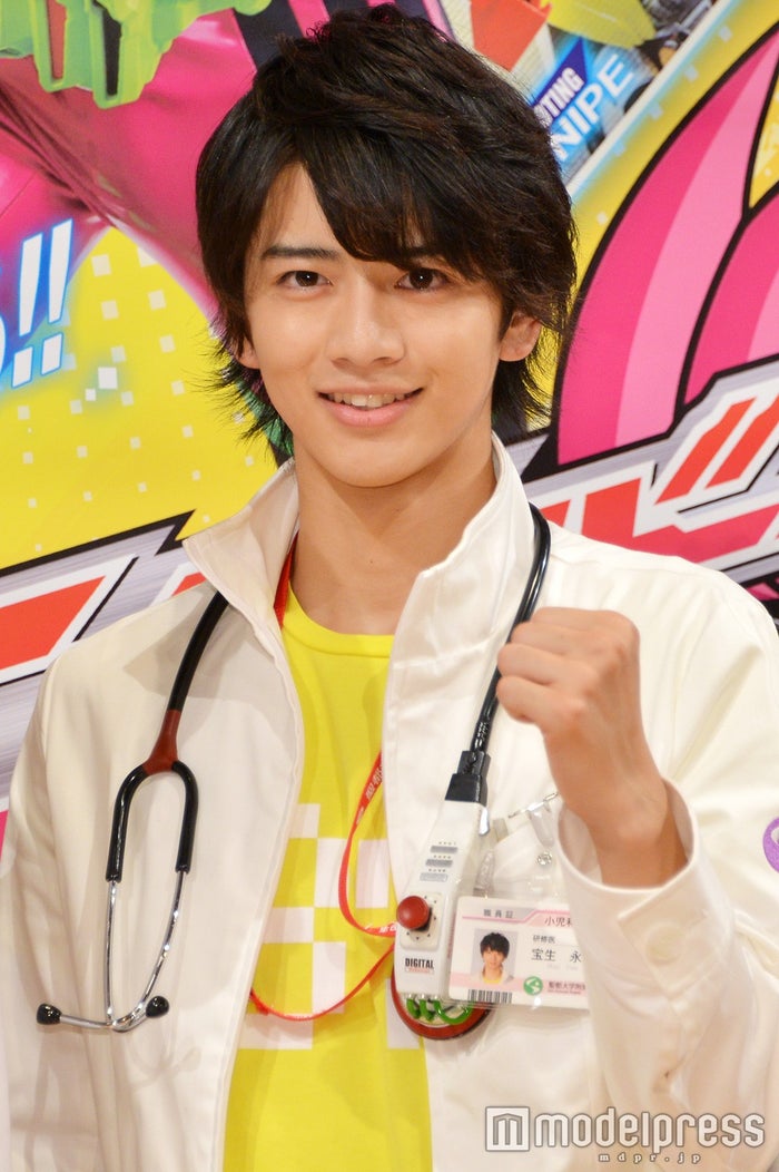 仮面ライダーエグゼイド 主演はジュノンボーイ 飯島寛騎に決定 史上初の ドクターライダー に モデルプレス 仮面ライダーエグゼイド 主演はジュノンボーイ 飯島寛騎に決定 史上初の ドクターライダー に モデルプレス