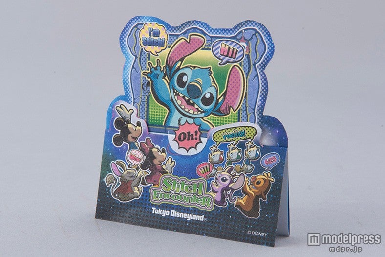 メモは折ることで立てておくことや、封筒型になる（C）Disney