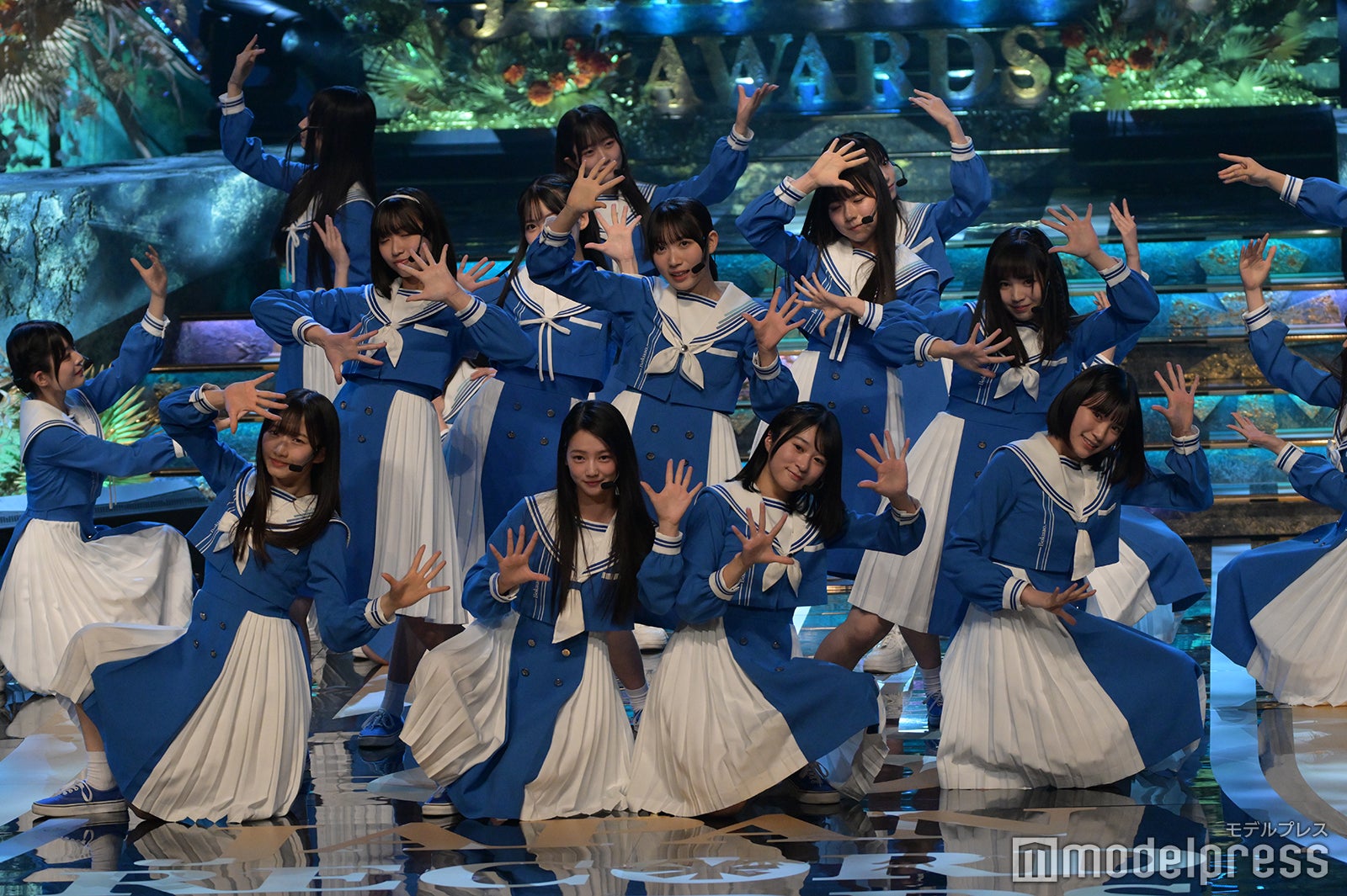 僕が見たかった青空、“空色”衣装でステージ彩る「レコ大」新人賞受賞で初々しいパフォーマンス＜第65回輝く！日本レコード大賞＞
