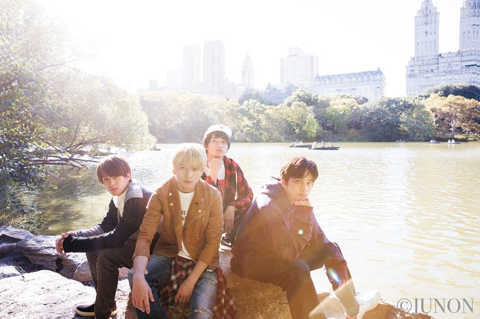 DISH//「5-FIVE-」(2月24日発売、主婦と生活社)より(C)JUNON