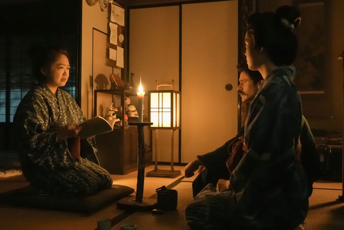 池脇千鶴、トミー・バストウ、高石あかり「ばけばけ」第90話(C)NHK