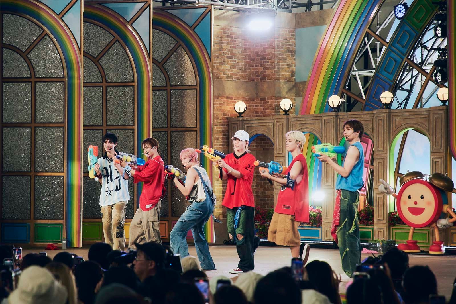 DXTEEN（C）LAPONE Entertainment