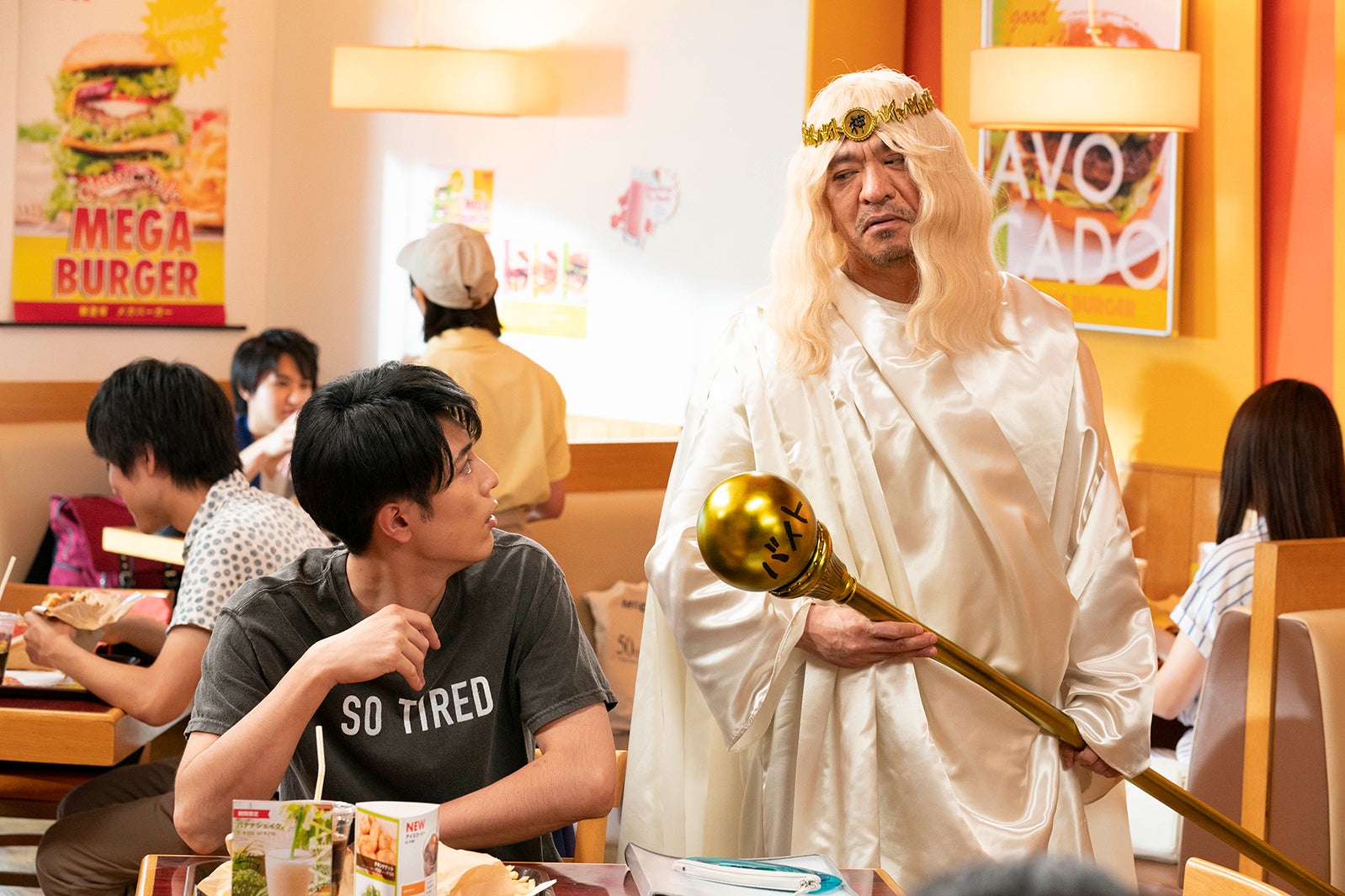 間宮祥太朗、松本人志／新CMメイキングカットより（提供写真）