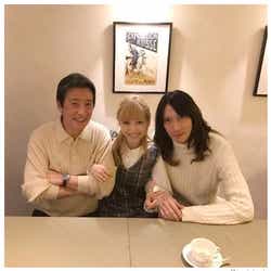 モデルプレス - 神田沙也加、村田充と結婚を発表 父・神田正輝と3ショット<コメント全文>