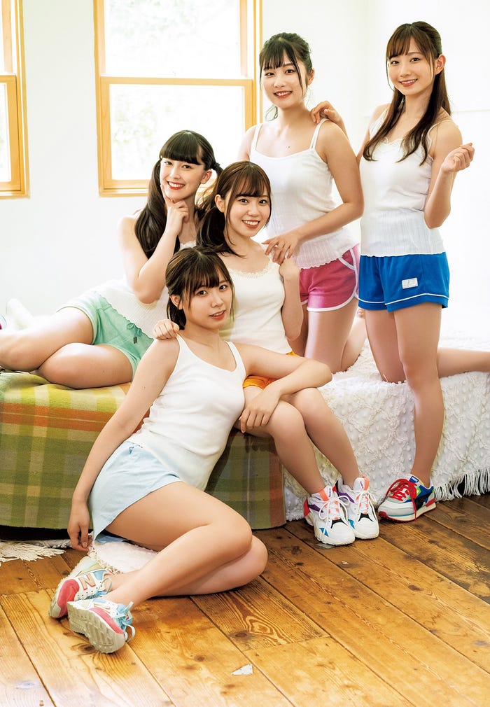 Liella!(C)栗山秀作/集英社