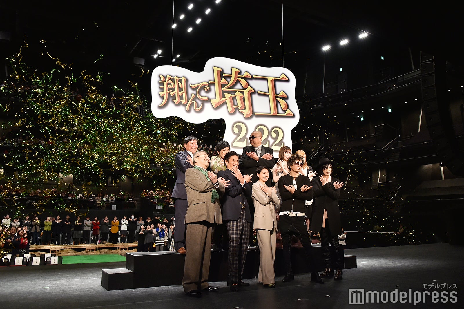 ジャパンプレミアの様子（前列左から）中尾彬、伊勢谷友介、二階堂ふみ、GACKT、京本政樹（後列左から）武内英樹監督、加藤諒、ブラザートム、島崎遥香、益若つばさ（C）モデルプレス