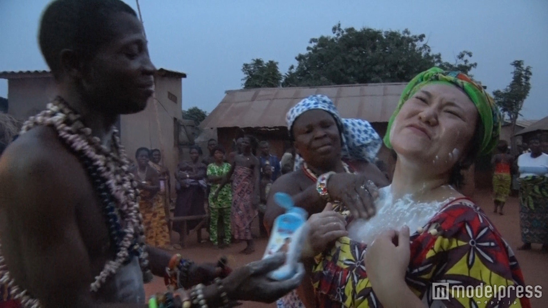 トーゴを訪れたバービー（C）テレビ東京