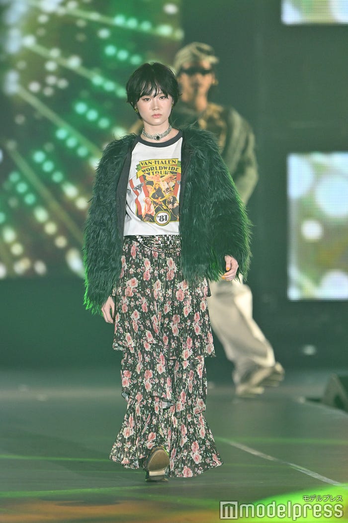 尾碕真花(C)モデルプレス