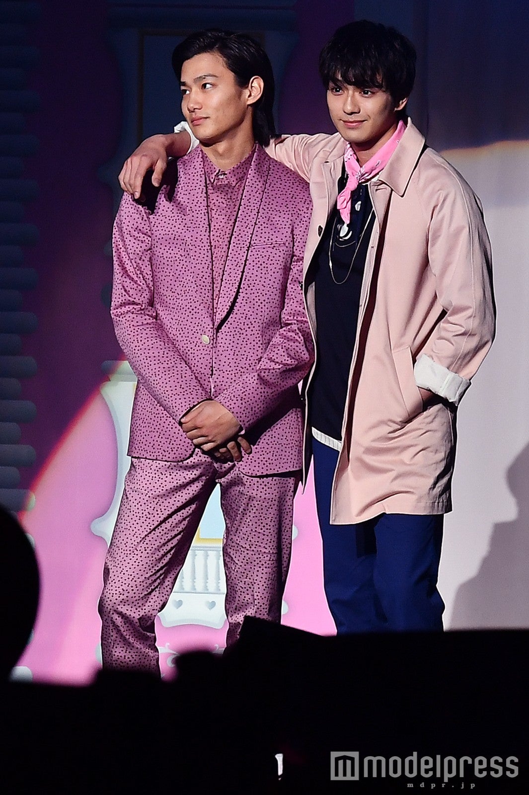 （左から）真剣佑、野村周平（C）モデルプレス