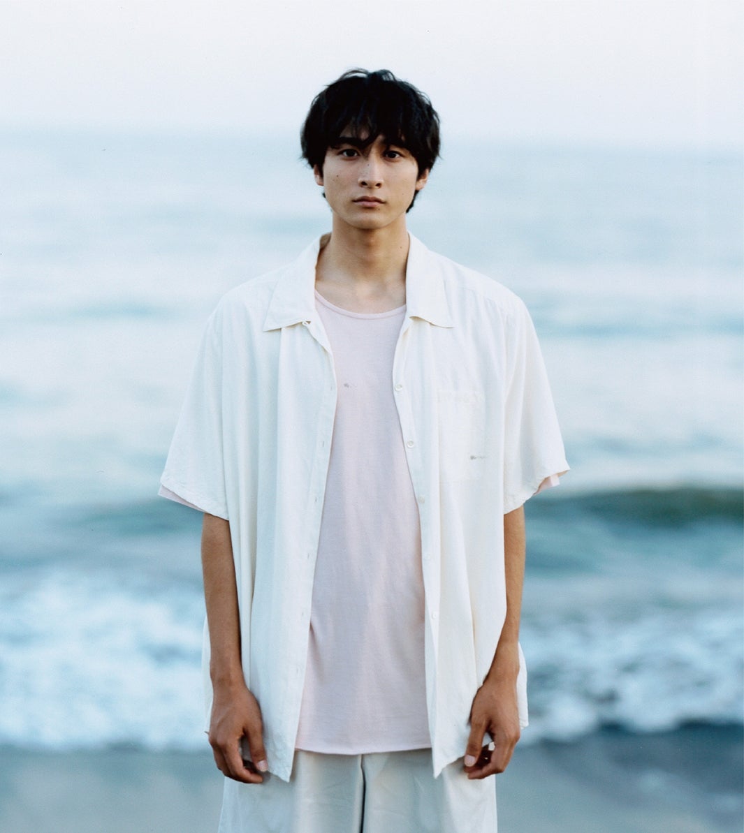 小関裕太「2018年カレンダー」表紙写真（提供画像）