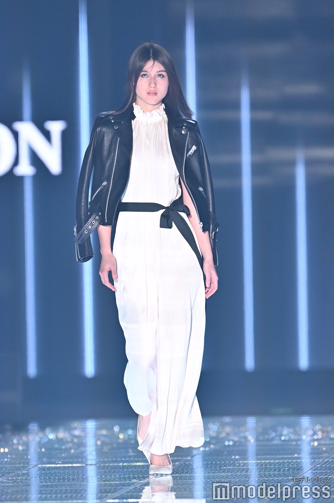 （C）モデルプレス