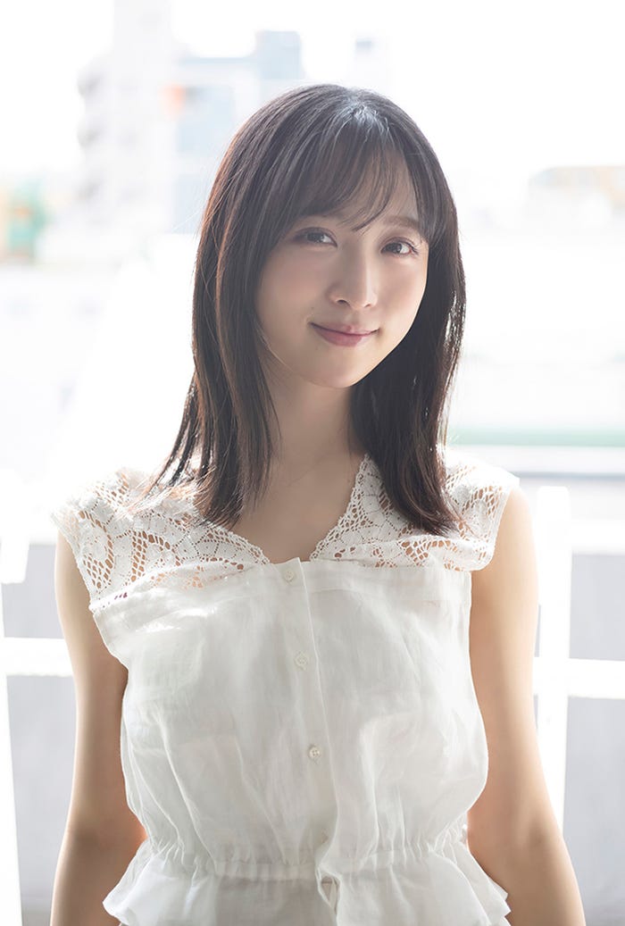 小栗有以(画像提供:白夜書房)