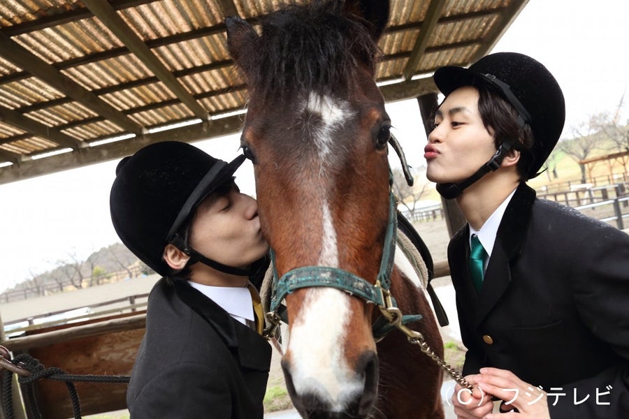 （左から）ユースケ、タクヤ（C）フジテレビ