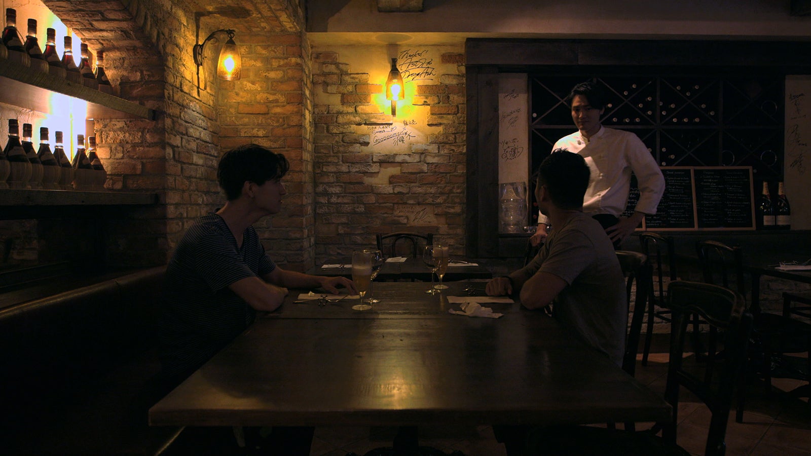 勇気、アーマンで速人の店へ『TERRACE HOUSE BOYS ＆ GIRLS IN THE CITY』38th WEEK（C）フジテレビ／イースト・エンタテインメント