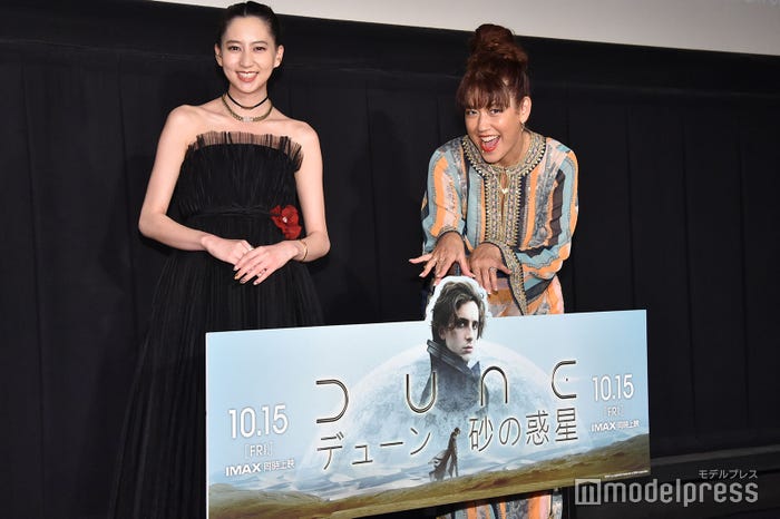 河北麻友子、LiLiCo(C)モデルプレス