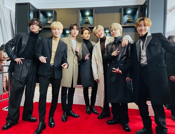 BTS「グラミー賞」レッドカーペットで日本ファンにメッセージも「来年こそは…」