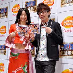 (写真左)漫画「ONE PIECE」ボア・ハンコックのコスプレで登場したSDN48芹那、(写真右)オリエンタルラジオ藤森慎吾