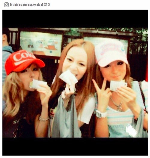 （左から）益若つばさ、樋口智子、鈴木奈々／Instagramより