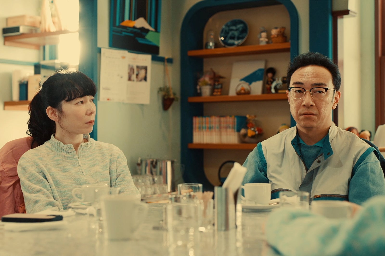 平岩紙、角田晃広「ホットスポット」第8話（C）日本テレビ