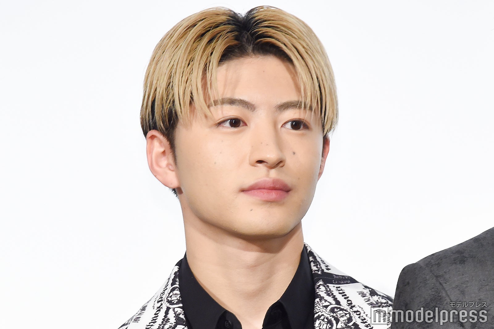 Generations佐野玲於 茶髪イメチェンに反響 爆イケ いいね押し足りない モデルプレス